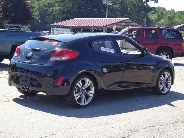 2012 Hyundai Veloster Base