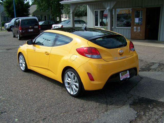 2012 Hyundai Veloster 4WD 4DR V6 SR5 (SE) 4X4 SUV