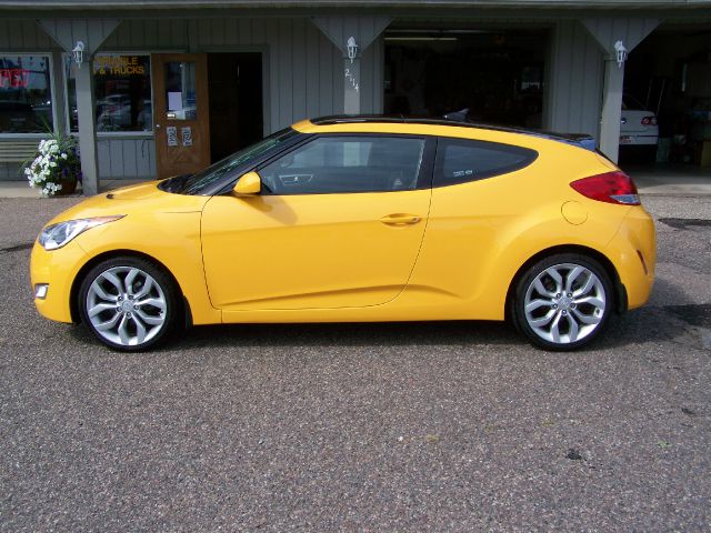2012 Hyundai Veloster 4WD 4DR V6 SR5 (SE) 4X4 SUV