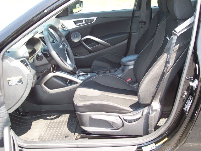 2012 Hyundai Veloster Base