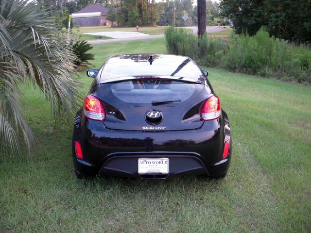 2013 Hyundai Veloster Base