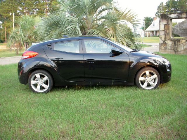 2013 Hyundai Veloster Base