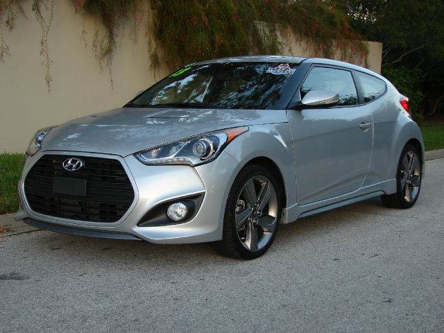 2013 Hyundai Veloster Series 4