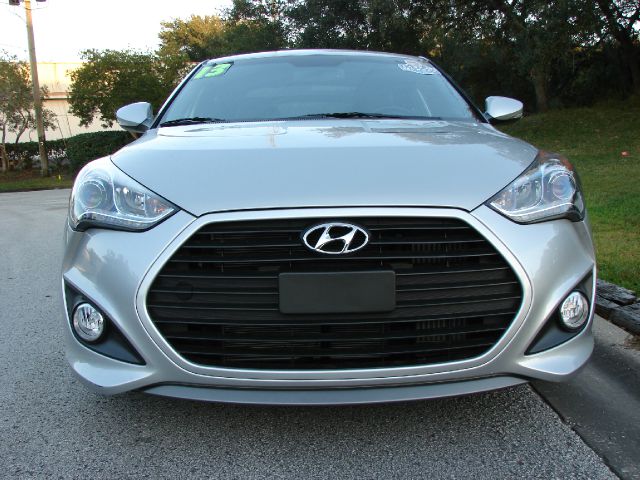 2013 Hyundai Veloster Series 4