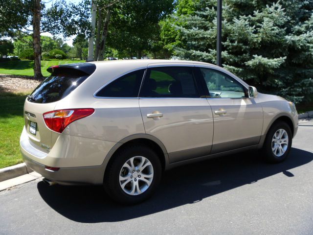 2008 Hyundai Veracruz Reg. Cab 8-ft. Bed 2WD