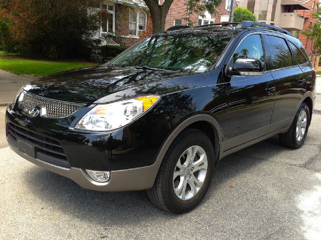 2010 Hyundai Veracruz FWD 4dr Sport