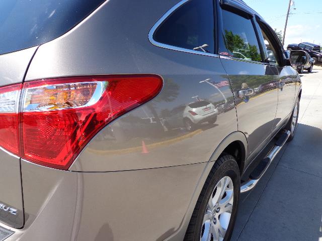 2011 Hyundai Veracruz Crewcab SLE 4X4