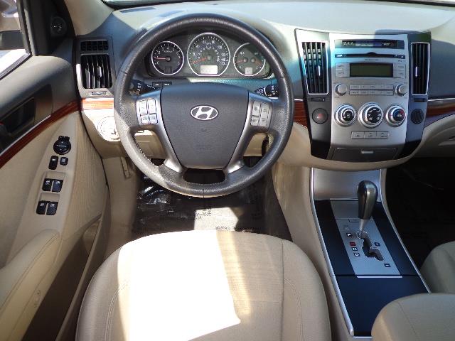 2011 Hyundai Veracruz Crewcab SLE 4X4