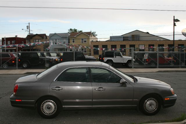 2001 Hyundai XG300 ESi