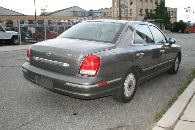 2001 Hyundai XG300 ESi