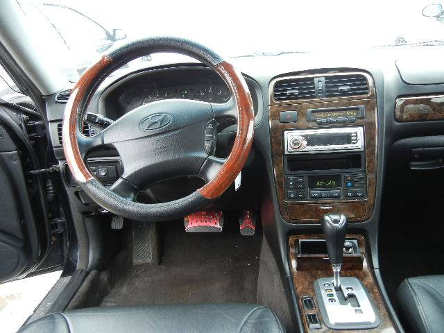 2001 Hyundai XG300 ESi