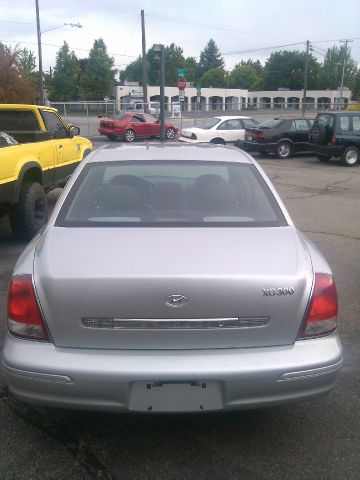2001 Hyundai XG300 ESi
