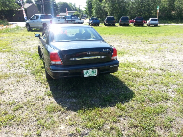 2001 Hyundai XG300 ESi