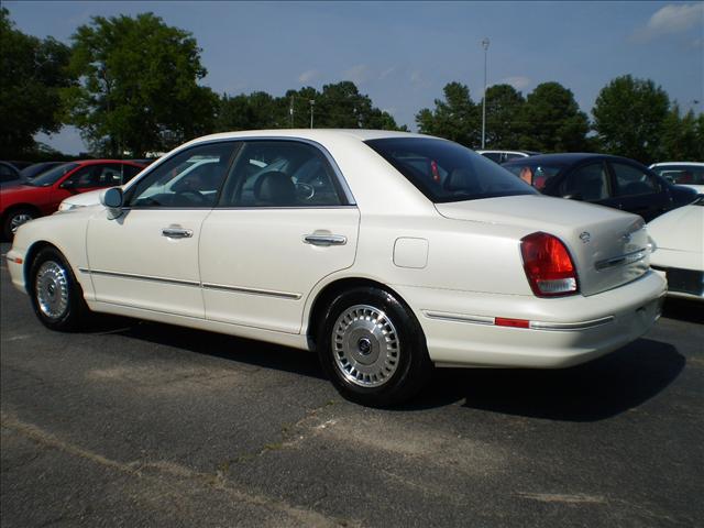 2001 Hyundai XG300 ESi