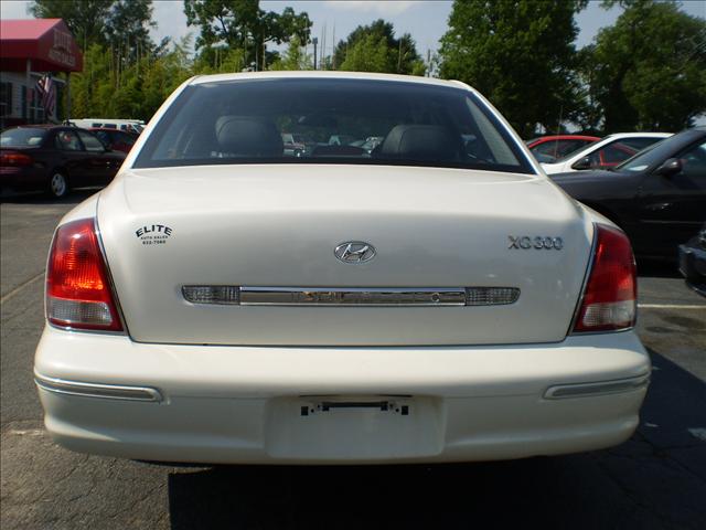 2001 Hyundai XG300 ESi
