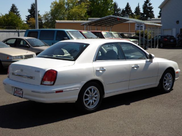 2002 Hyundai XG350 Base