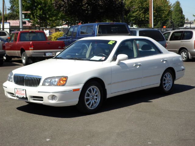 2002 Hyundai XG350 Base