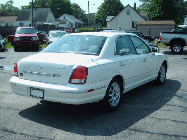 2002 Hyundai XG350 ESi