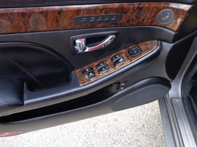 2003 Hyundai XG350 ESi