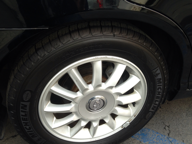 2004 Hyundai XG350 ESi