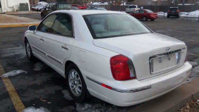 2004 Hyundai XG350 ESi