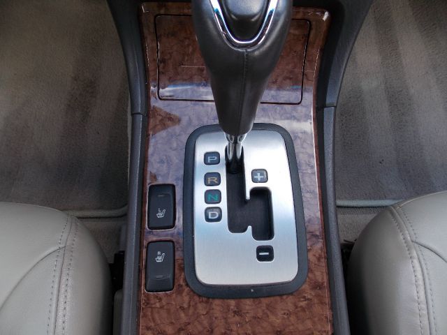 2004 Hyundai XG350 ESi