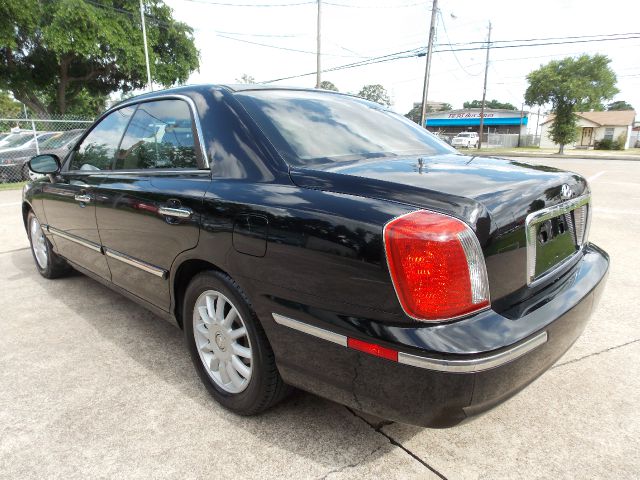 2004 Hyundai XG350 ESi