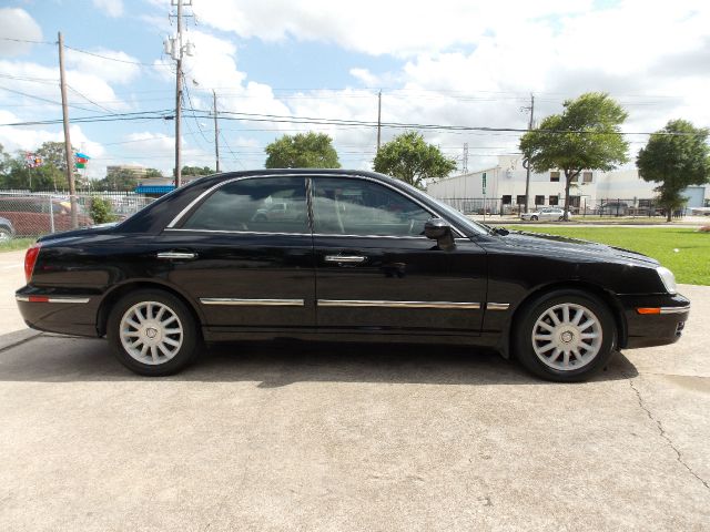 2004 Hyundai XG350 ESi