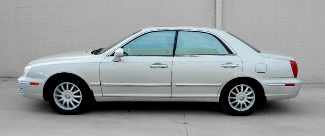 2004 Hyundai XG350 ESi