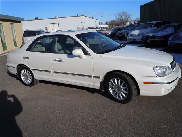 2004 Hyundai XG350 ESi