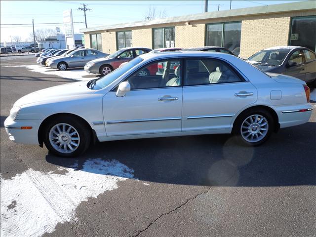 2004 Hyundai XG350 ESi