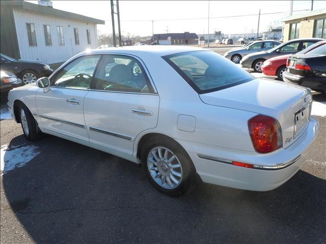 2004 Hyundai XG350 ESi