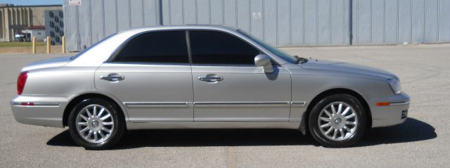 2005 Hyundai XG350 ESi