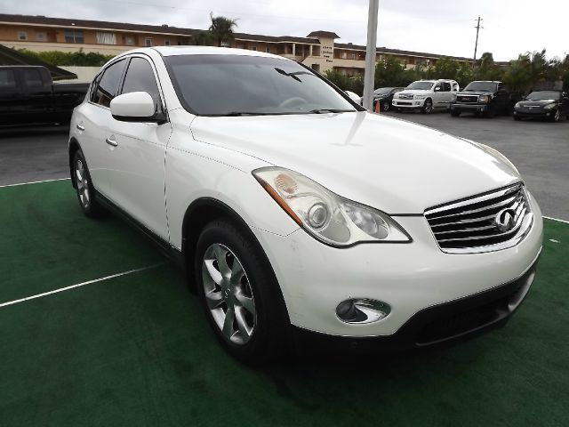 2008 Infiniti EX35 LT 4x4 Regular Cab Short Box