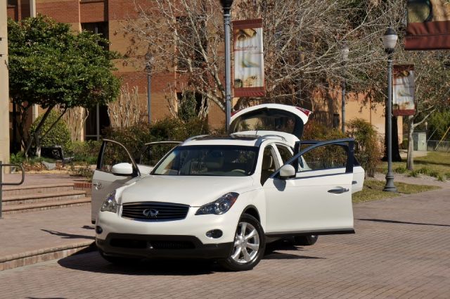 2010 Infiniti EX35 A 4dr Sdn