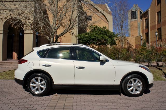 2010 Infiniti EX35 A 4dr Sdn