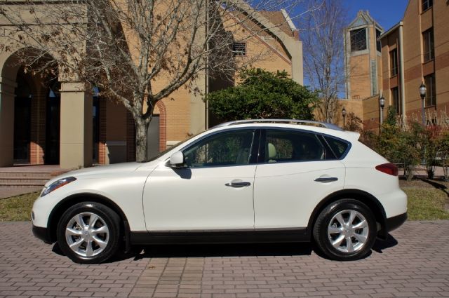 2010 Infiniti EX35 A 4dr Sdn