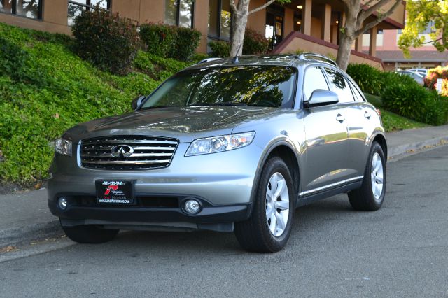 2004 Infiniti FX Eddie Bauer 4-door 4WD