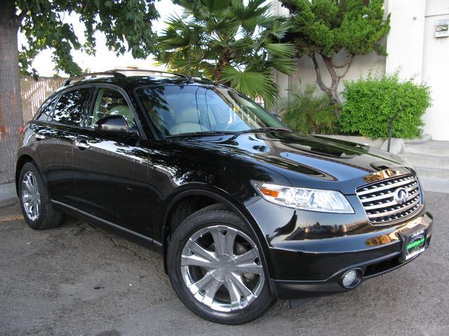 2005 Infiniti FX35 Base