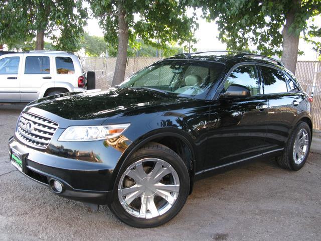 2005 Infiniti FX35 Base