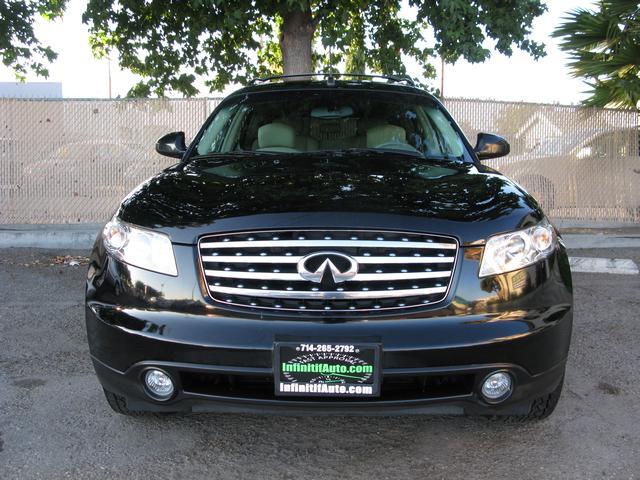 2005 Infiniti FX35 Base