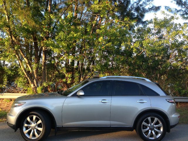 2005 Infiniti FX35 Eddie Bauer 4-door 4WD