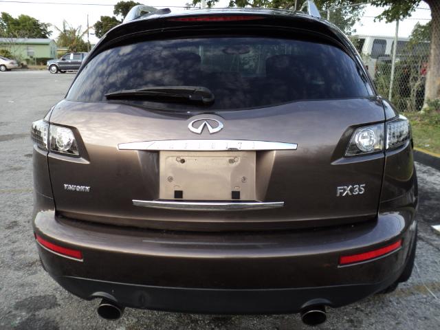 2005 Infiniti FX35 Unknown