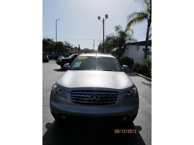 2005 Infiniti FX35 Limited Sport Utility 4D