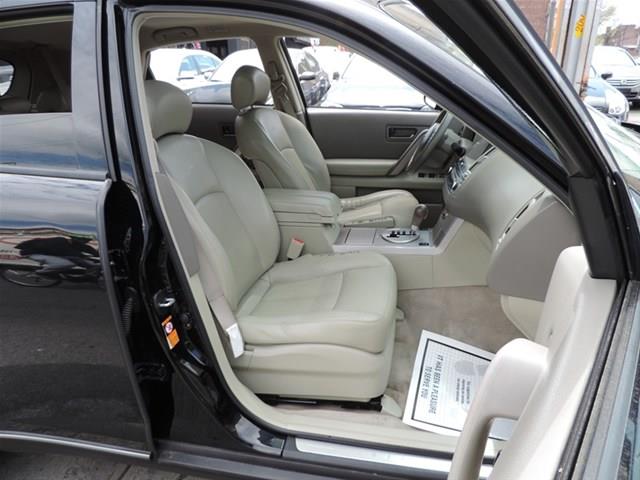 2005 Infiniti FX35 LS Flex Fuel 4x4 This Is One Of Our Best Bargains