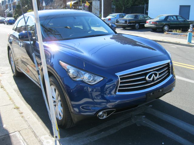 2013 Infiniti FX37 Navigation And Moonroof