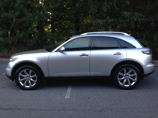 2005 Infiniti FX45 SES 4Dr Sedan