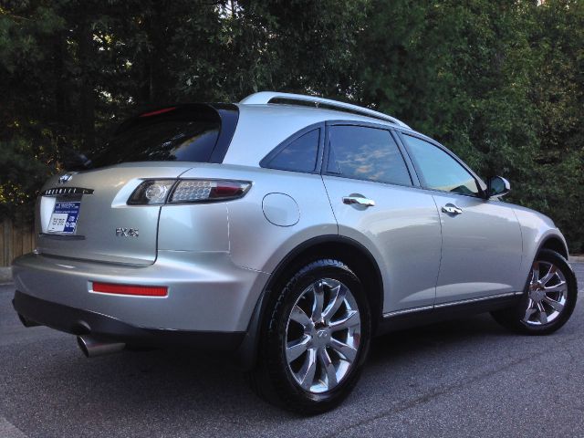 2005 Infiniti FX45 SES 4Dr Sedan
