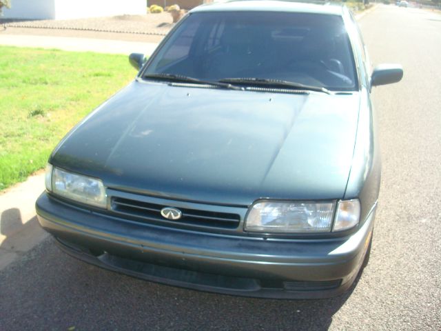 1993 Infiniti G20 Base