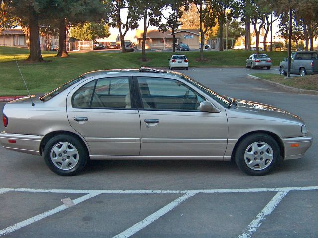 1996 Infiniti G20 3.5